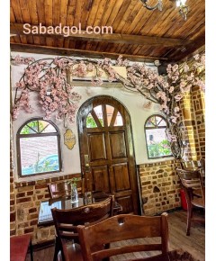 درخت شکوفه مصنوعی برای کافه